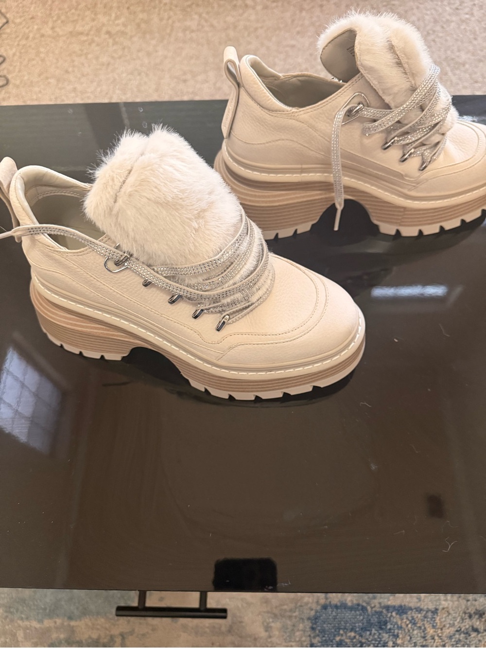 Michael Kors Shiloh Lug Sole Platform Sneakers Women’s New In Box - Picture 5 of 6
